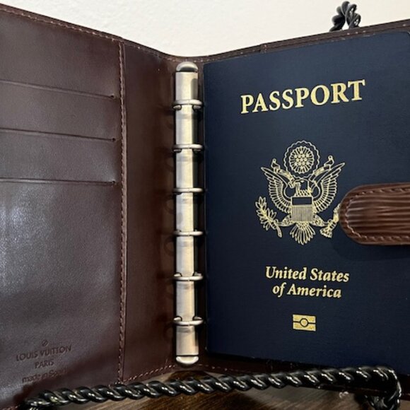 Louis Vuitton Epi Leather Agenda PM / Passport Cover Brown Made in Spain - Picture 4 of 6